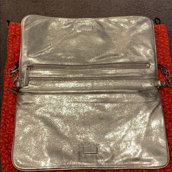 TORY BURCH CLUTCH - Picture 2 of 4